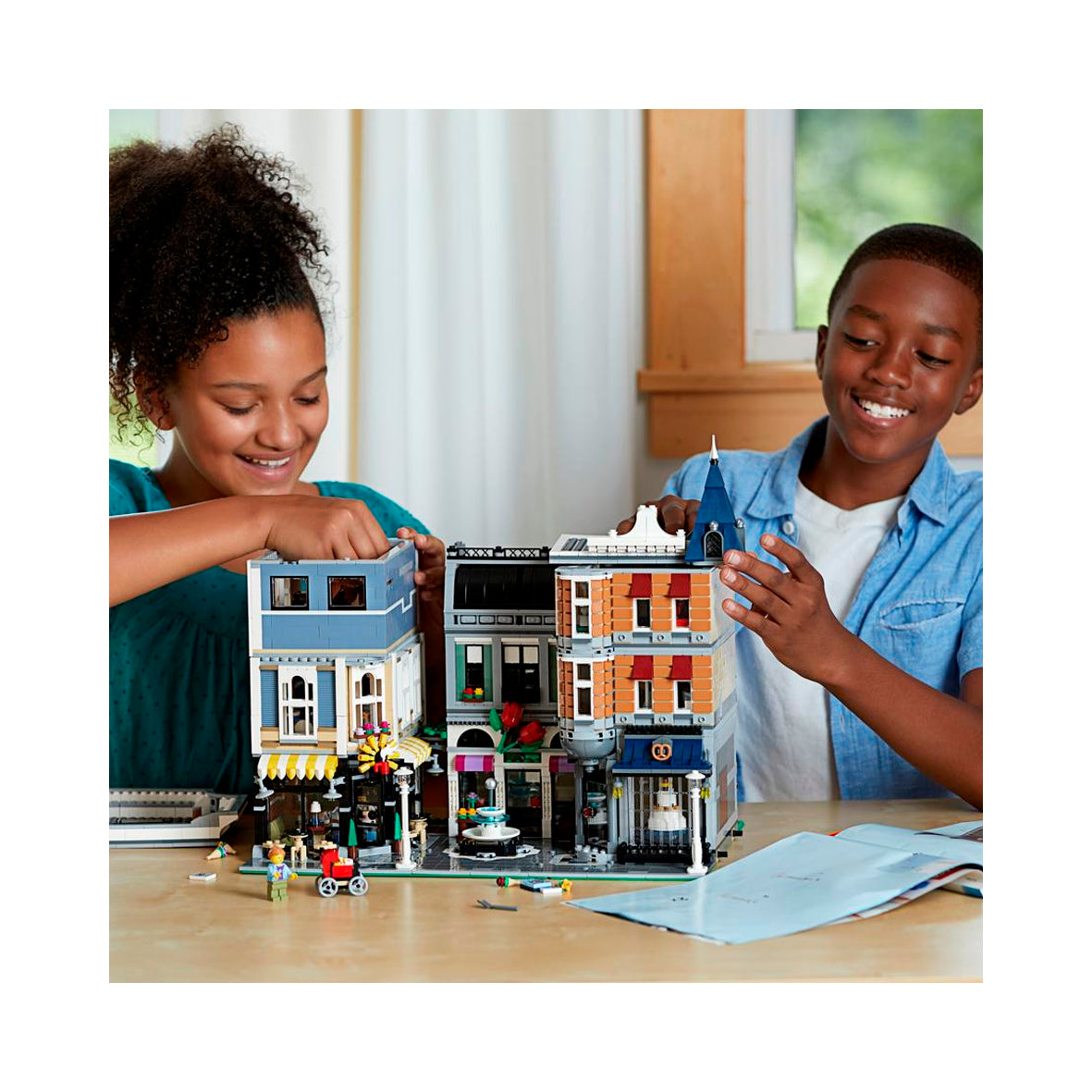 LEGO Creator - Assembly Square (10255)