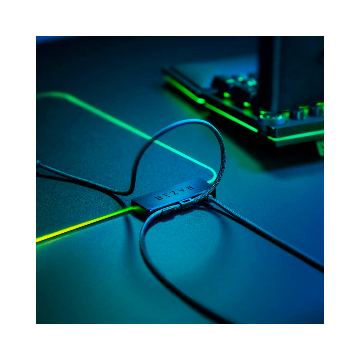 Razer - Firefly V2 RGB Gaming Surface - Medium - Black