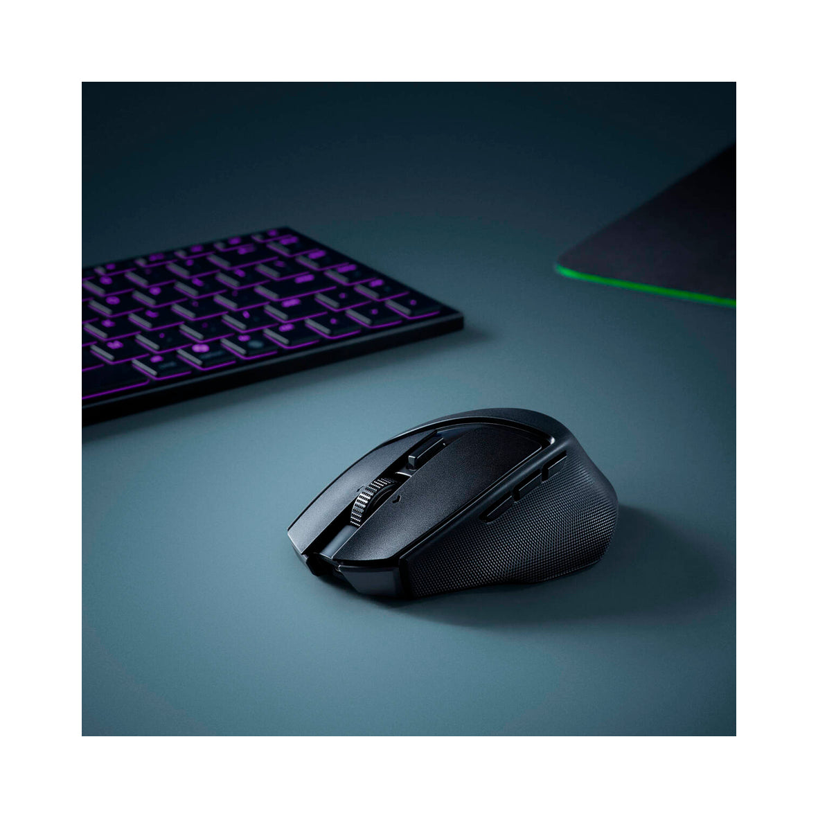 Razer - Basilisk Mobile Wireless RGB Gaming Mouse - Black