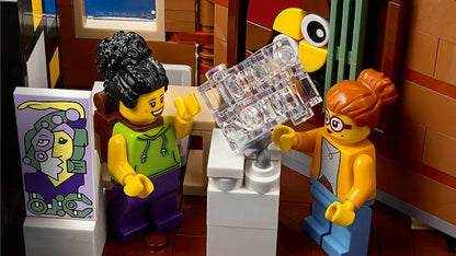 LEGO Icons - Boutique Hotel (10297)