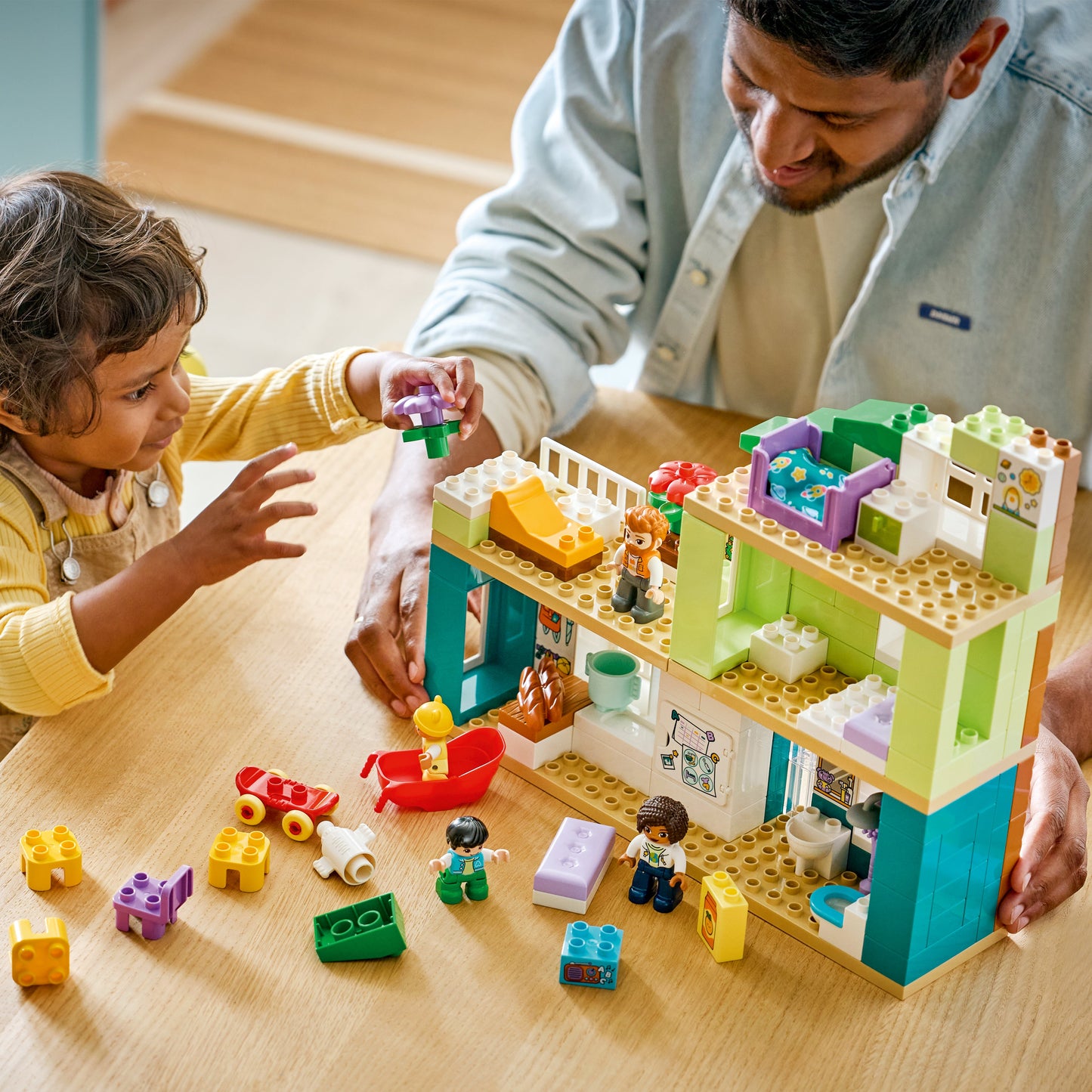 LEGO Duplo - 3 in 1 Modern Family House with Figures (10470)