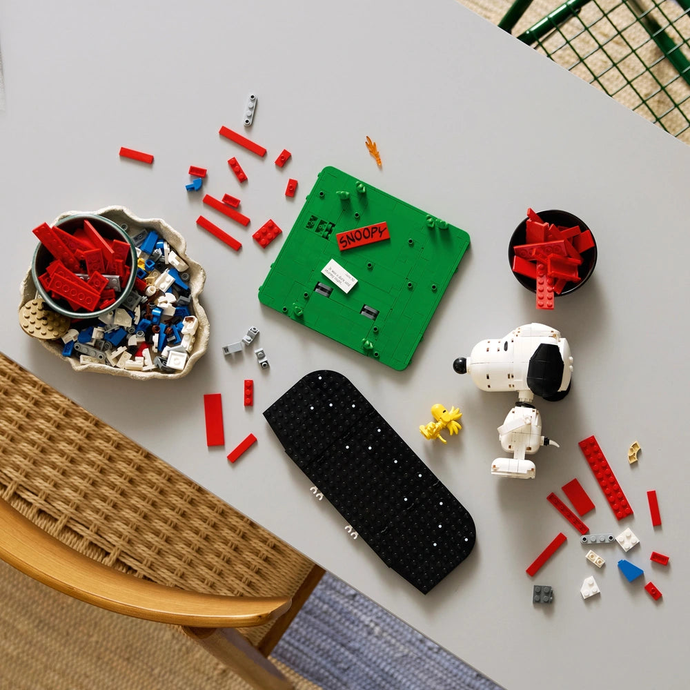LEGO Ideas - Peanuts Snoopy´s Doghouse (21368)