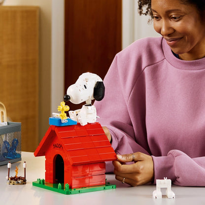 LEGO Ideas - Peanuts Snoopy´s Doghouse (21368)