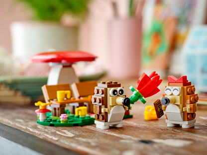 LEGO - Hedgehog Picnic Date (40711)