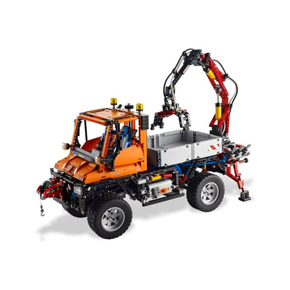 LEGO Technic - Unimog U400 (8110)