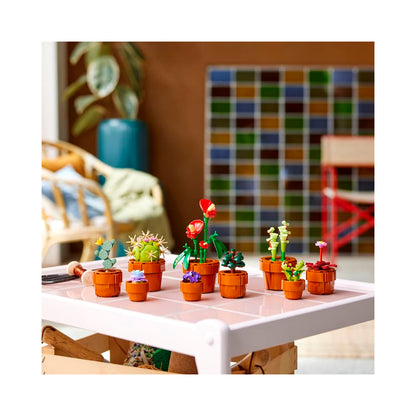 LEGO Icons - Tiny Plants (10329)