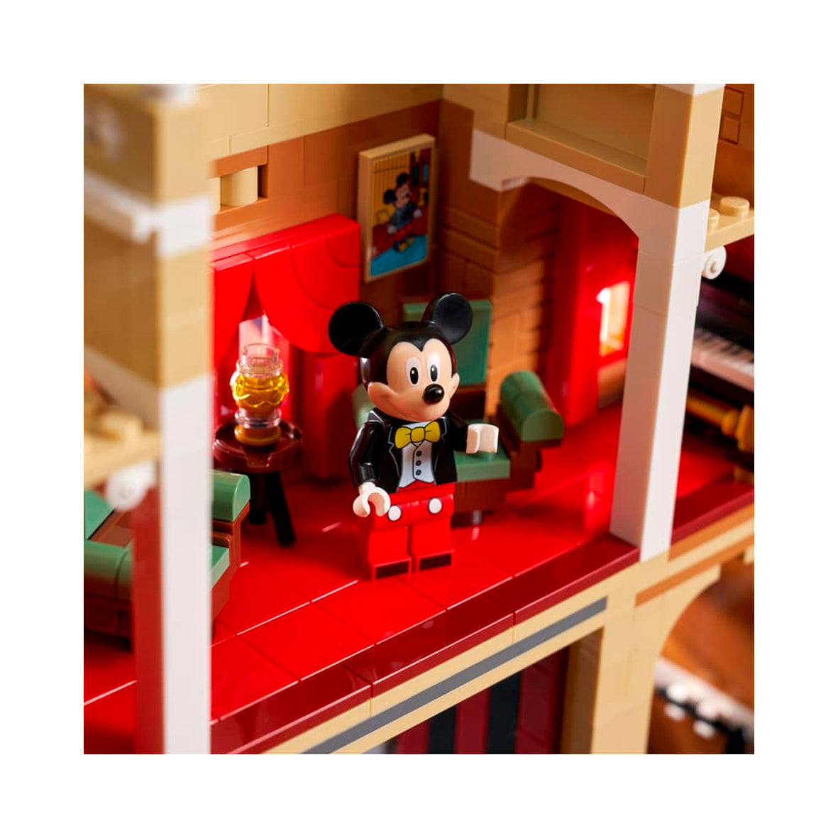 LEGO Disney - Main Street USA (43302)
