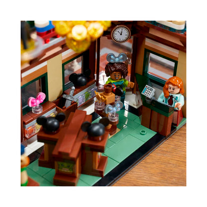 LEGO Disney - Main Street USA (43302)