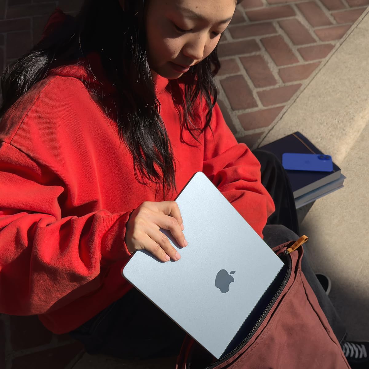 MacBook Air - 13 Inch - (M4) - (16GB RAM) - (2025)
