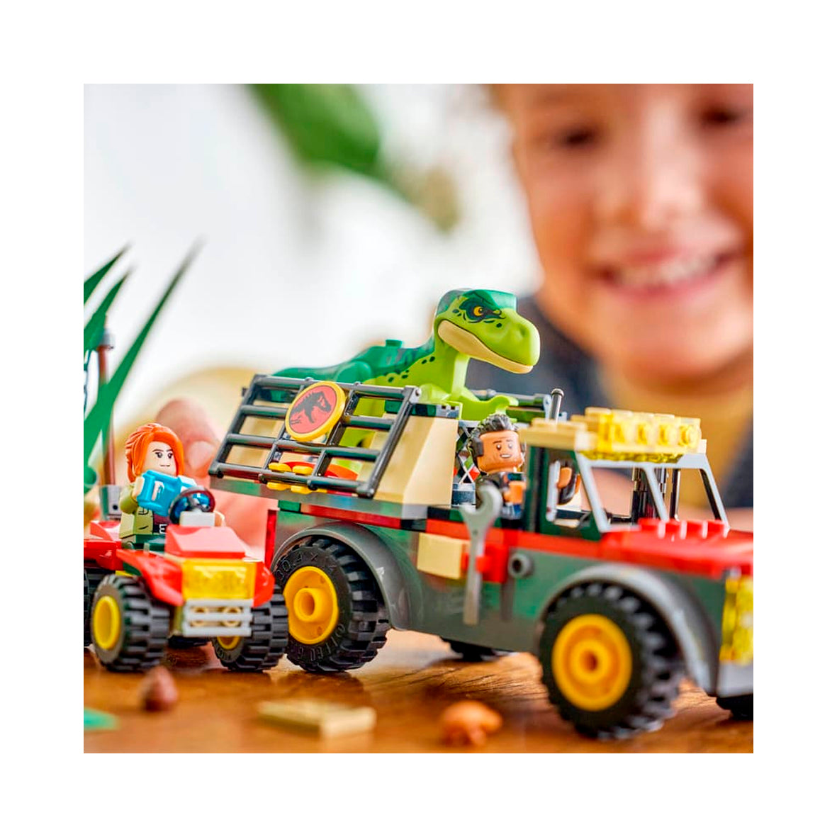 LEGO Jurassic World - Young T. Rex Transport Truck (77978)