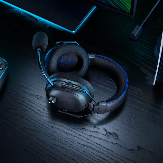 Razer - Blackshark V3 PRO - Wireless ANC Esports Headset - Black - PS5