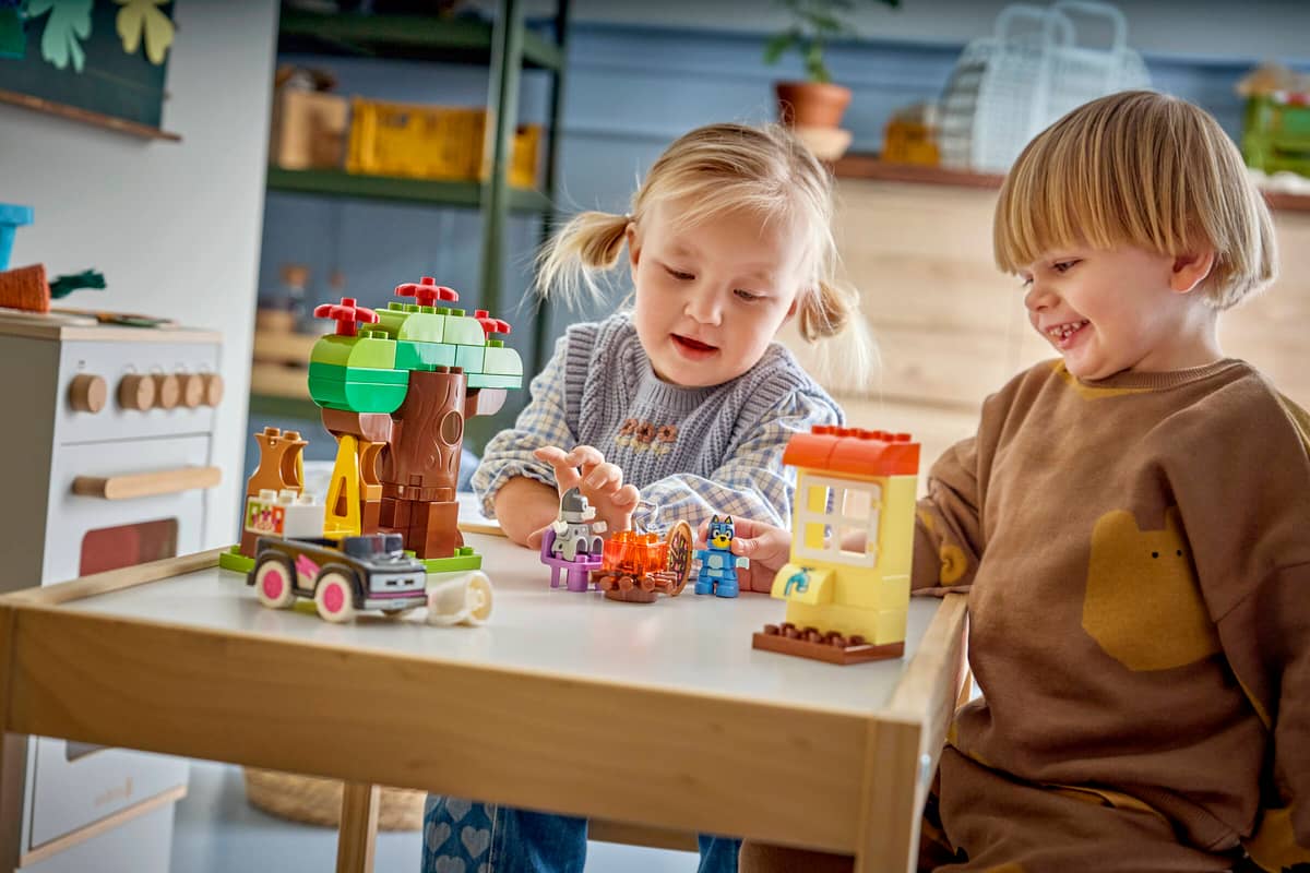 LEGO Duplo - Pizza Girls With Muffin And Bluey (10469)