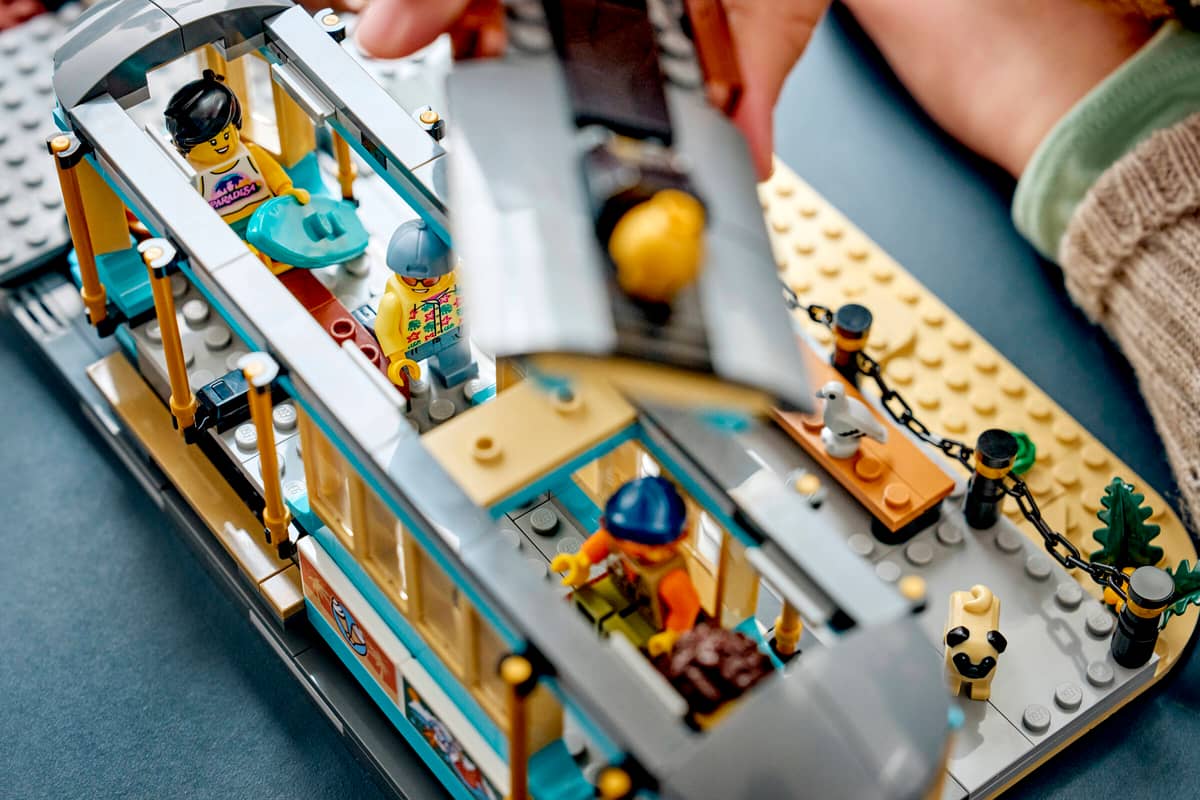LEGO City - Classic Beach Tram (60506)