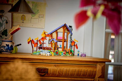 LEGO Friends - Cozy Fall Forest Cabin (42705)