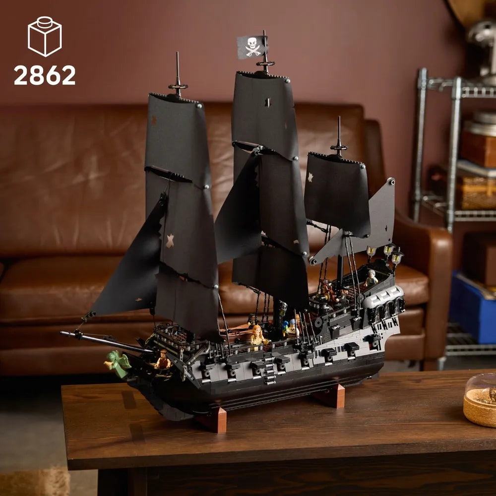LEGO Icon - Captain Jack Sparrow's Pirate Ship (10365)