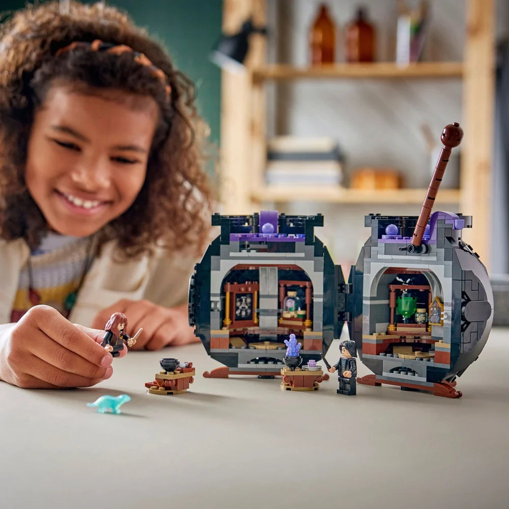 LEGO Harry Potter - Cauldron: Secret Potions Classroom (76464)
