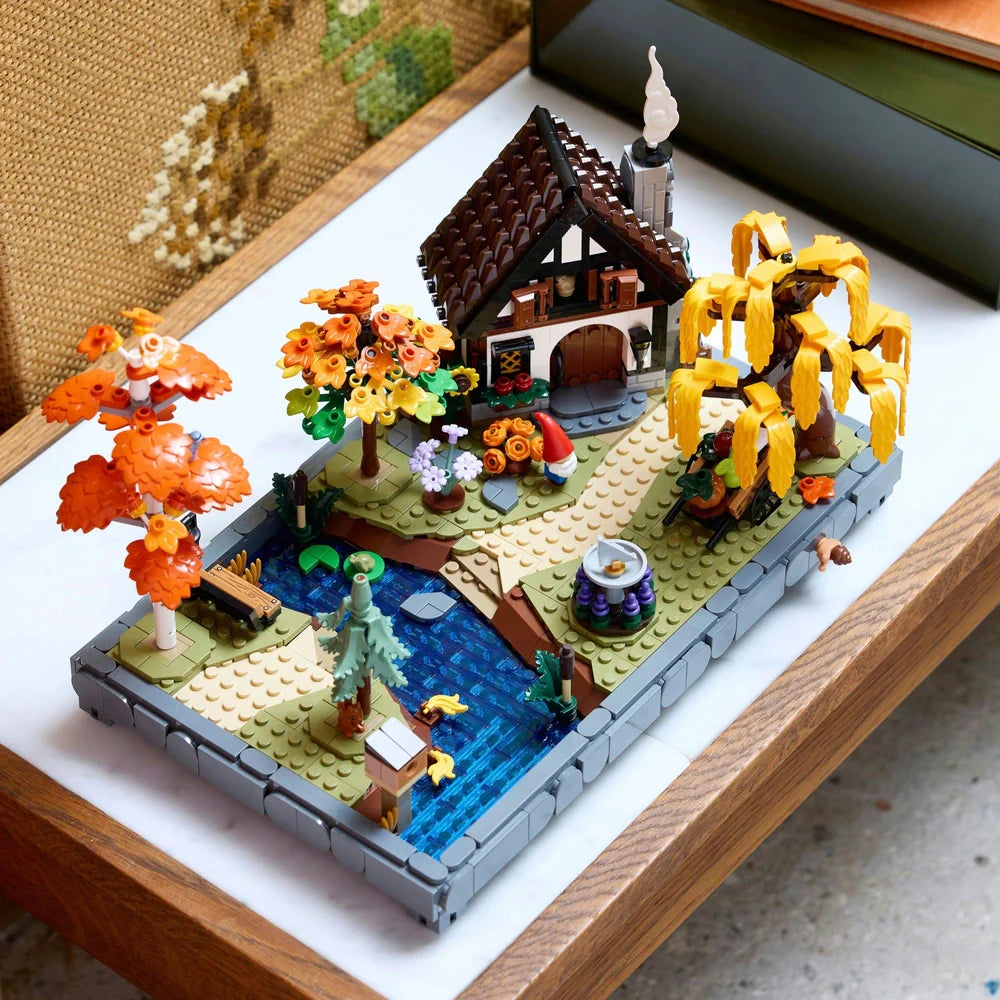 LEGO Icons - Autumn Cottage Garden (11372)