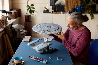LEGO Icons - Star Trek: U.S.S. Enterprise NCC-1701-D (10356)