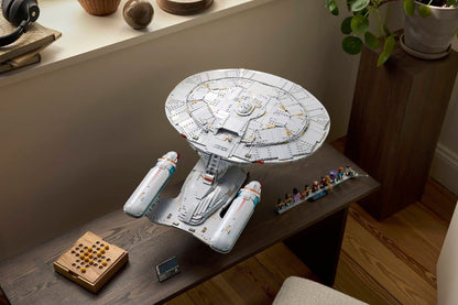 LEGO Icons - Star Trek: U.S.S. Enterprise NCC-1701-D (10356)